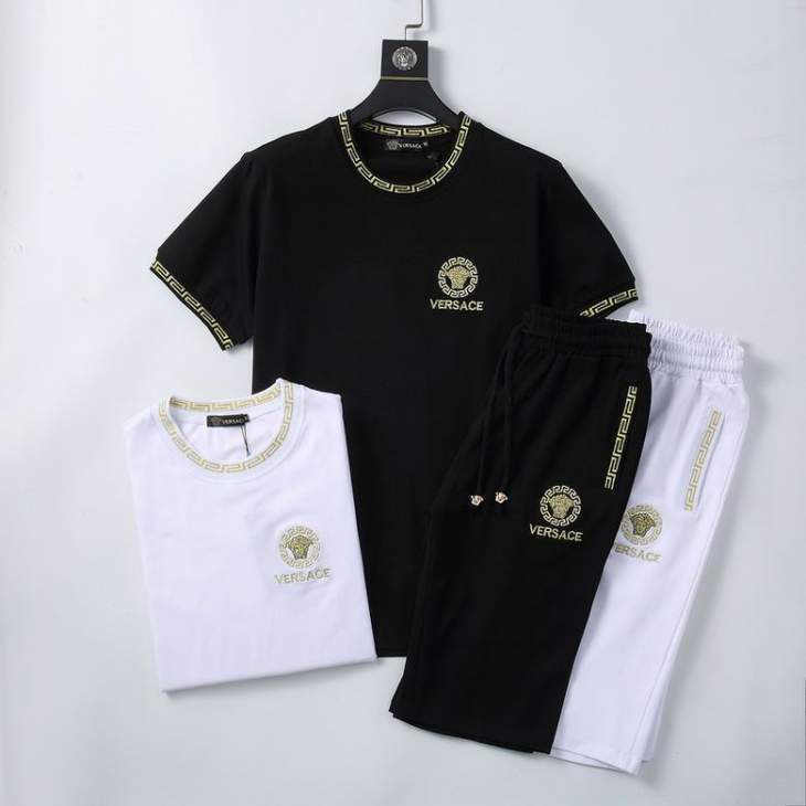 Picture of Versace Shirt Pant Suits _SKUVersaceM-3XL8qn2124923